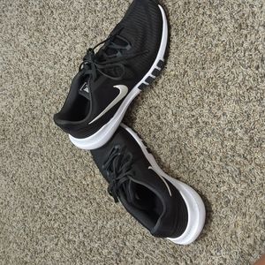 8.5 Nike Men's Flex Control TR4 Grey